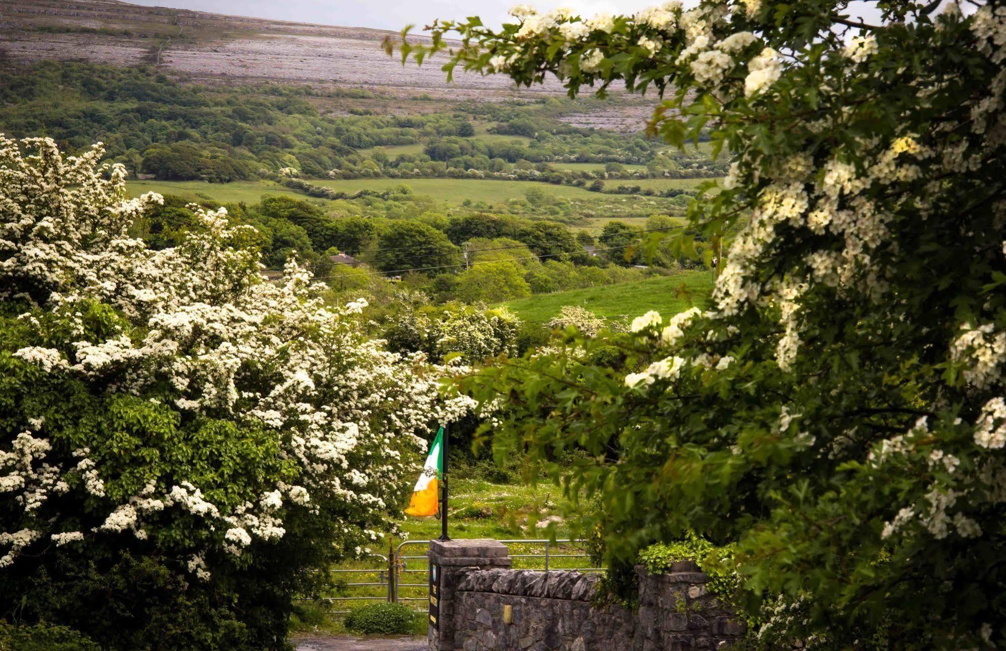 The Waters Country House Ballyvaughan Esterno foto